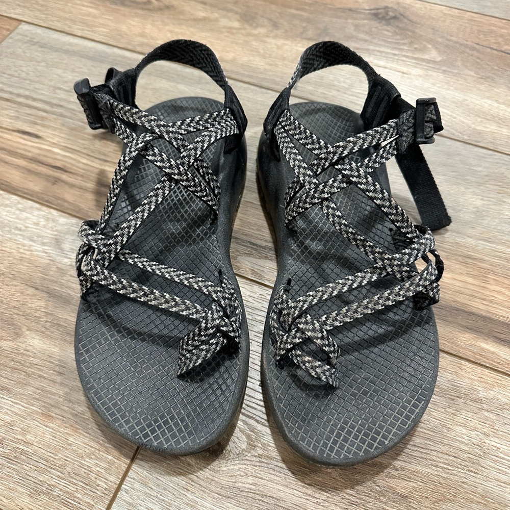 Women’s 9.5 Chaco Sandals double loop black and white toe